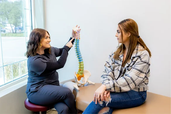 Chiropractic DeLand FL Odessa Kissam With Patient Chiropractic DeLand FL Odessa Kissam With Patient